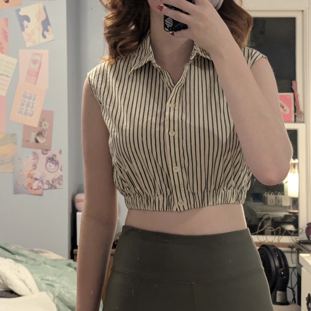 Striped Sleeveless Crop Top